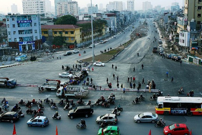 Đề nghị Hà Nội công khai hồ sơ pháp lý tuyến đường “đắt nhất hành tinh”