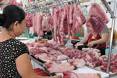 Giá thịt lợn tăng kỷ lục do khan hiếm nguồn cung