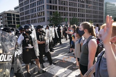 Mỹ: Thủ đô Washington ban hành lệnh giới nghiêm do biểu tình