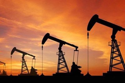 Được 'tiếp sức,' giá dầu thế giới tăng hơn 2% trong phiên 21/7