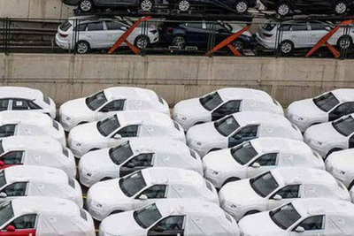Bí ẩn hàng chục ô tô "bỏ quên" ở cảng Hải Phòng, có chiếc trị giá cả chục tỷ đồng
