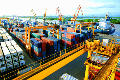 Xuất khẩu 9 tháng: Doanh nghiệp nội vững vàng vượt 'bão' COVID-19