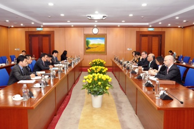 Thứ trưởng Trần Xuân Hà tiếp Phó Tổng Giám đốc Quỹ Tiền tệ quốc tế (IMF) 