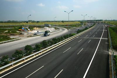 Yếu tố tác động tới sự thành công của dự án giao thông thực hiện theo phương thức BOT 