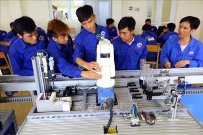 Kinh nghiệm phát triển giáo dục nghề nghiệp tại một số nước và bài học đối với Việt Nam