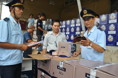 9 tháng đầu năm 2018 thu ngân sách từ xuất nhập khẩu trên 224.000 tỷ đồng