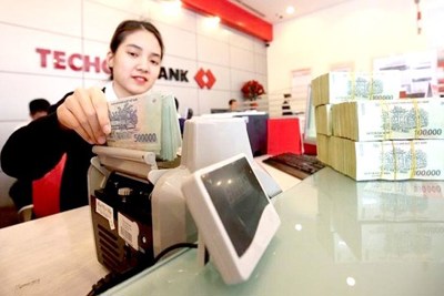 Room tín dụng nên giữ hay bỏ?