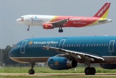 Tin chứng khoán 1/11: “So găng” kết quả kinh doanh của cặp đối thủ Vietnam Airlines - Vietjet 