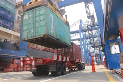 TP.Hồ Chí Minh chính thức giảm phí hạ tầng cảng biển từ ngày 1/8