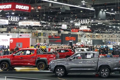 Doanh số bán ô tô mới của ASEAN tăng lần đầu tiên sau 3 năm