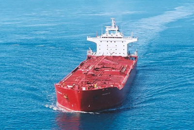 Cước tàu chở dầu tăng 5 lần, giá dầu tiếp tục neo cao