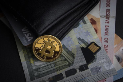 Lao dốc tự do, Bitcoin mất mốc 6.000 USD