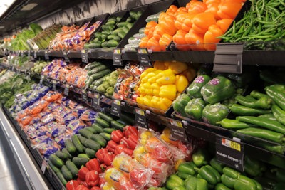 Giá rau, củ, quả giảm mạnh từ chợ cho đến siêu thị