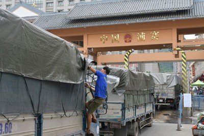 "Thông đường" cho nông sản sang Trung Quốc