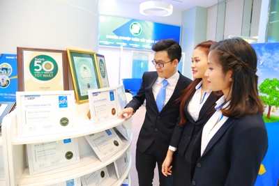 Bảo Việt dẫn đầu ngành Bảo hiểm trong Top 50 công ty niêm yết tốt nhất Việt Nam
