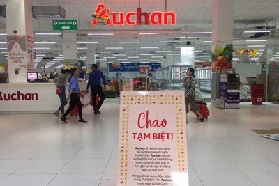 Khó hiểu thương vụ bán 18 siêu thị Auchan Việt Nam