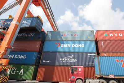 Thị trường logistics Việt Nam: Dồn dập thương vụ triệu đô, nhà đầu tư ngoại lấn lướt