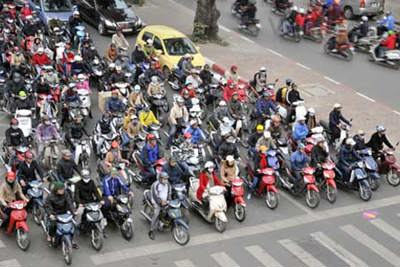 Sức mua giảm nhưng mỗi ngày người Việt vẫn tiêu thụ hơn 8.300 xe máy