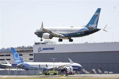 Boeing thông báo thua lỗ lớn, cân nhắc tiếp tục cắt giảm nhân viên