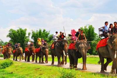Một số giải pháp phát triển du lịch tỉnh Đắk Lắk