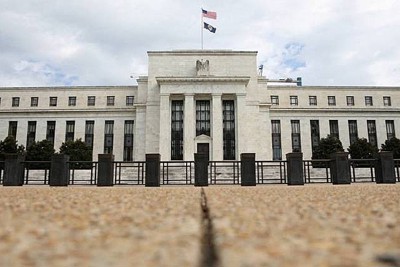 Các nhà kinh tế dự đoán Fed sẽ giữ lãi suất cơ bản trên 4% sau năm 2023