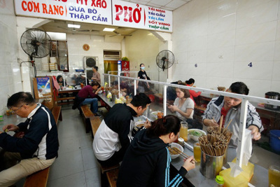TP. Hồ Chí Minh: 6 tiêu chí mở lại dịch vụ ăn uống tại chỗ