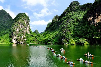 Đưa du lịch trở thành ngành kinh tế mũi nhọn để phát triển đất nước