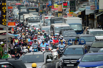Hà Nội thu hồi hơn 1.000 phù hiệu ô tô vi phạm