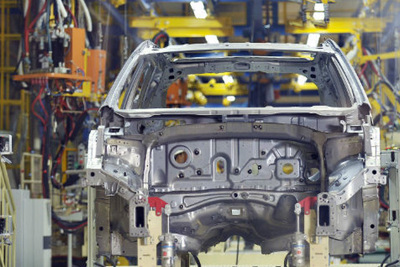 Đề xuất giảm thuế nhập khẩu linh kiện ô tô nhằm nâng cao năng lực cạnh tranh