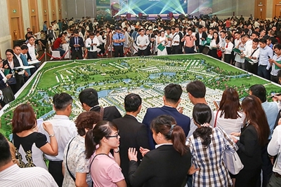 Thị trường bất động sản “sôi động” những tháng cuối năm