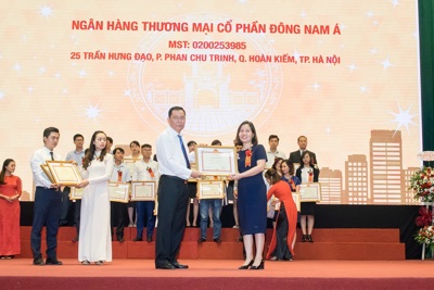 SeABank được Bộ Tài chính trao tặng bằng khen “Thực hiện tốt chính sách, pháp luật thuế năm 2017”