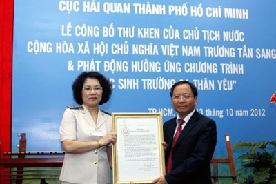Xứng danh lá cờ đầu... Xứng danh lá cờ đầu...