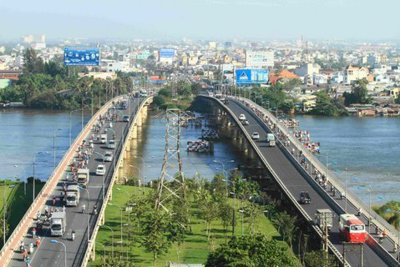 Luật Đầu tư công: Càng lâu, càng nóng!