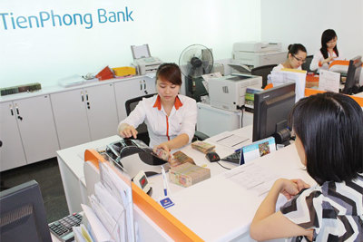 Thừa vốn, ngân hàng vẫn cạnh tranh huy động 