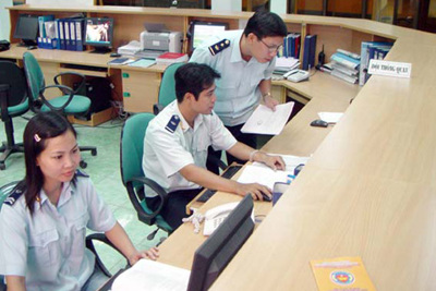 Ngành Hải quan: Thu NSNN ước đạt gần 160 nghìn tỷ đồng trong 9 tháng Ngành Hải quan: Thu NSNN ước đạt gần 160 nghìn tỷ đồng trong 9 tháng