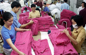  Hàng dệt may cạnh tranh kém