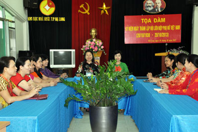 Phụ nữ Kho bạc TP. Hạ Long "giỏi việc nước, đảm việc nhà" Phụ nữ Kho bạc TP. Hạ Long "giỏi việc nước, đảm việc nhà"
