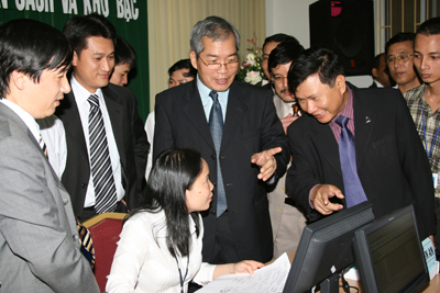 Không ngừng nhân rộng điển hình học tập và làm theo lời Bác Không ngừng nhân rộng điển hình học tập và làm theo lời Bác