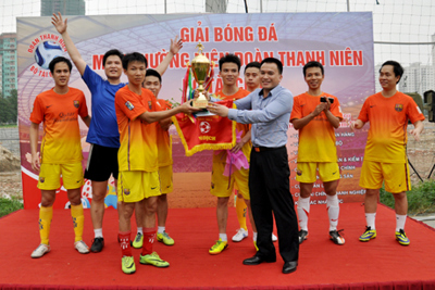 Bế mạc giải bóng đá mini thường niên Đoàn thanh niên Bộ Tài chính năm 2014