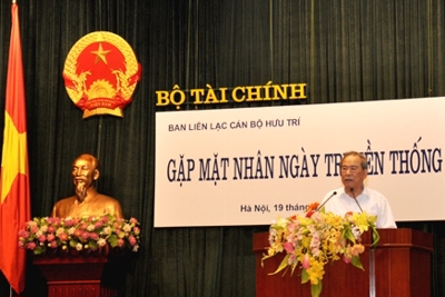 Bộ Tài chính tổ chức “Gặp mặt ngày truyền thống” 