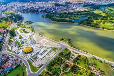 Chính sách phát triển nguồn nhân lực du lịch tại tỉnh Lâm Đồng trước yêu cầu hội nhập quốc tế 