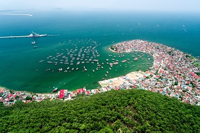 Thúc đẩy kinh tế biển xanh tại Việt Nam