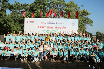 Agribank tiếp tục hưởng ứng phong trào “Trồng một tỷ cây xanh vì Việt Nam xanh”