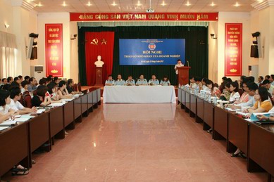 Hải quan Hà Nội đối thoại tháo gỡ khó khăn của DN