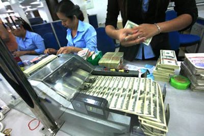 Tăng tín dụng tiêu dùng phải thận trọng