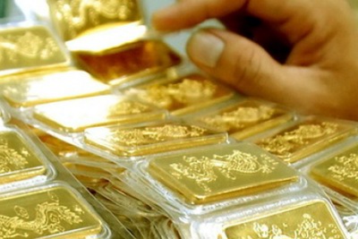 Vàng, USD lặng sóng, ngân hàng đắt khách tiết kiệm