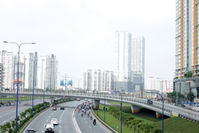 Địa ốc mượn cao tốc, metro để kích cầu