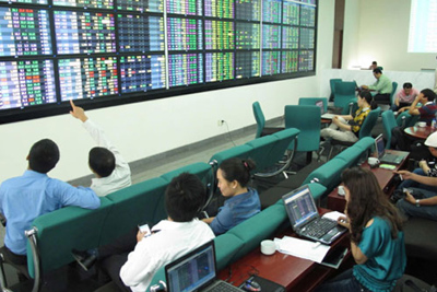 Giảm 50% thuế cho doanh kq bongdaso niêm yết chứng khoán lần đầu