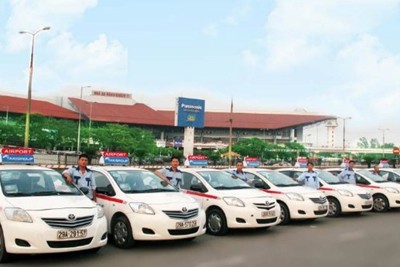 Giá cước taxi, vận tải đường dài rục rịch giảm nhẹ