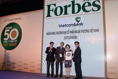 Vietcombank: Tăng trưởng khá, kiểm soát tốt rủi ro Vietcombank: Tăng trưởng khá, kiểm soát tốt rủi ro